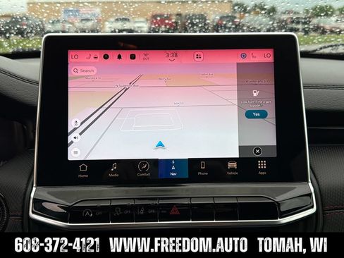 Used 2023 Jeep Compass Trailhawk w/ Trailhawk Elite Group AWD/4WD image 19