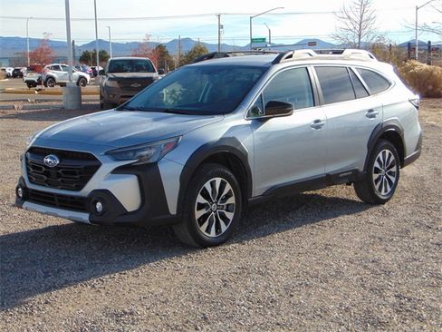 Used 2023 Subaru Outback Limited image 7