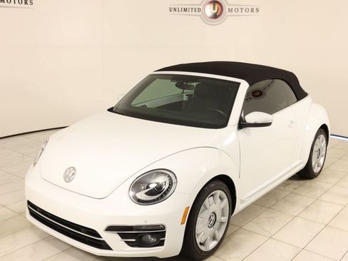 Used 2019 Volkswagen Beetle 2.0T SE FWD image 34