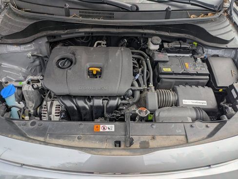 Used 2025 Kia Soul LX w/ LX Technology Package FWD image 21