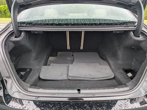 Used 2023 BMW 530i xDrive w/ Premium Package image 27