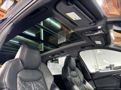 Used 2021 Audi SQ7 Premium Plus w/ Executive Package AWD/4WD image 23