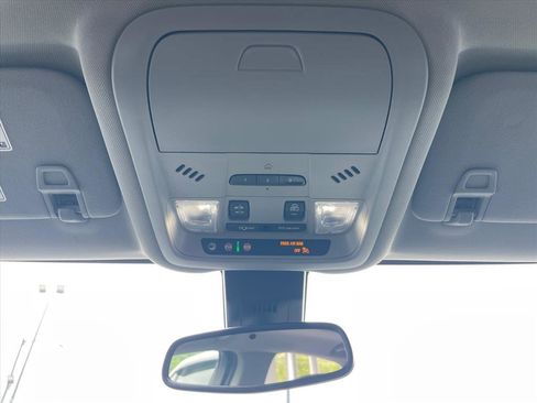 Used 2023 Chevrolet Equinox Premier FWD image 20