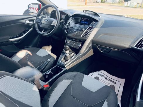 Used 2017 Ford Focus ST FWD image 13