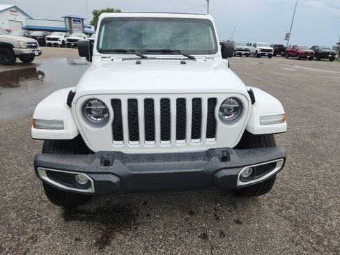 Used 2021 Jeep Wrangler Unlimited Sahara w/ Cold Weather Group AWD/4WD image 7