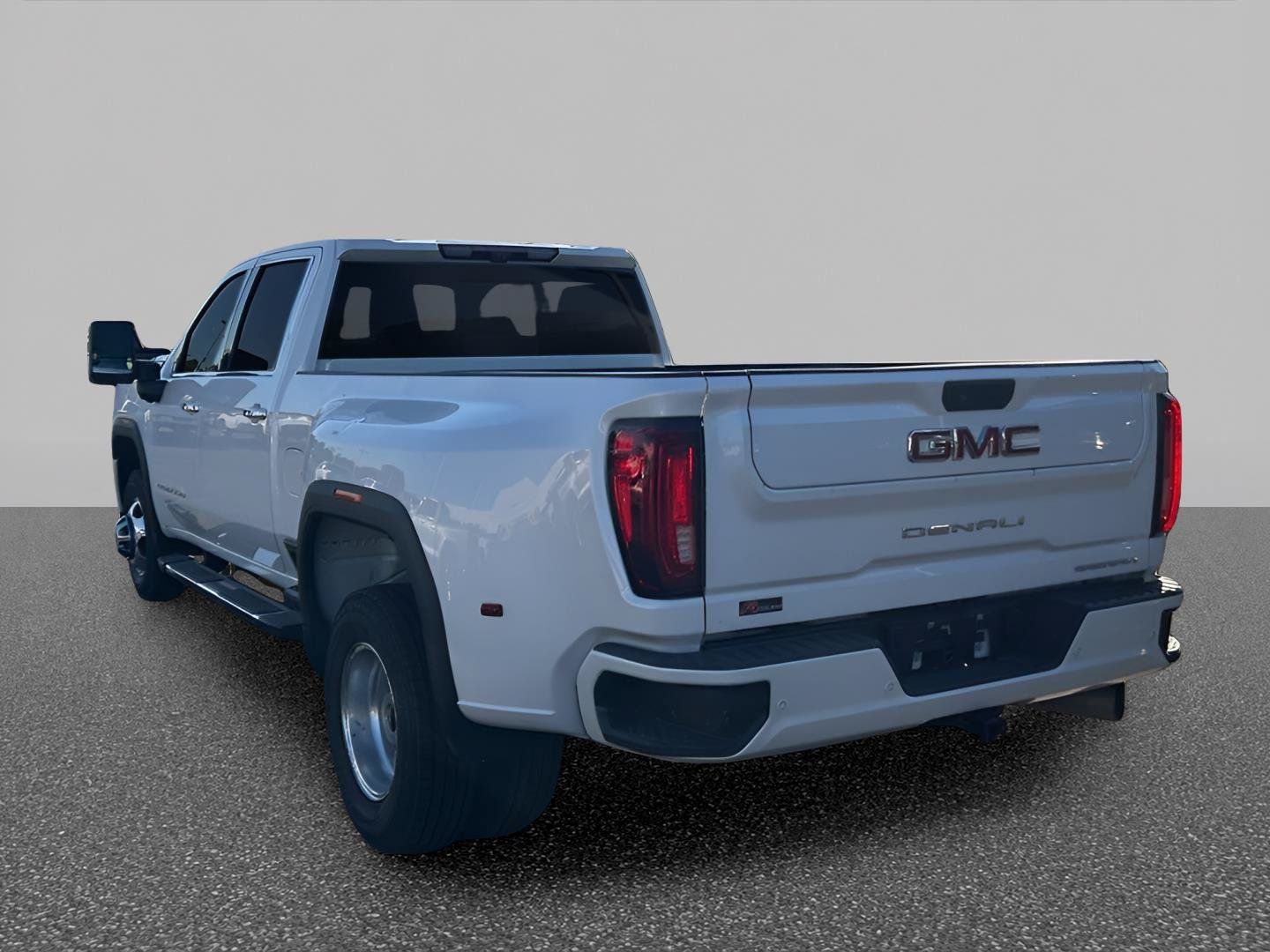 Used 2021 GMC Sierra 3500 Denali w/ Denali Ultimate Package AWD/4WD image 7