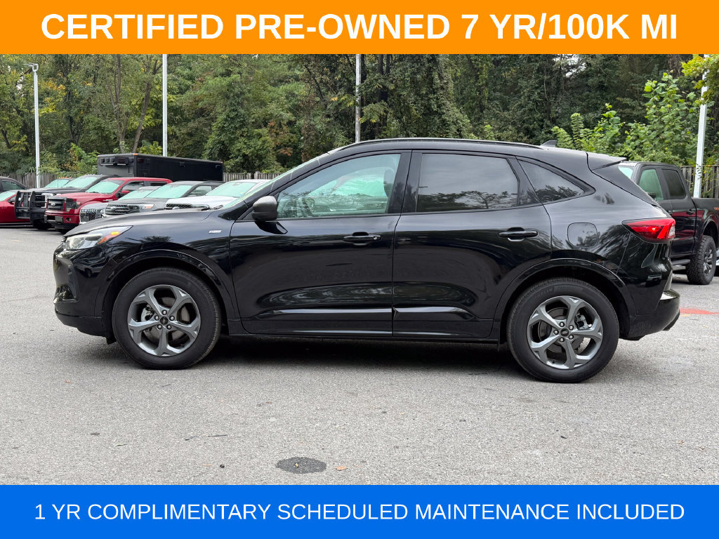 Used 2023 Ford Escape ST-Line w/ Tech Pack #1 AWD/4WD image 4