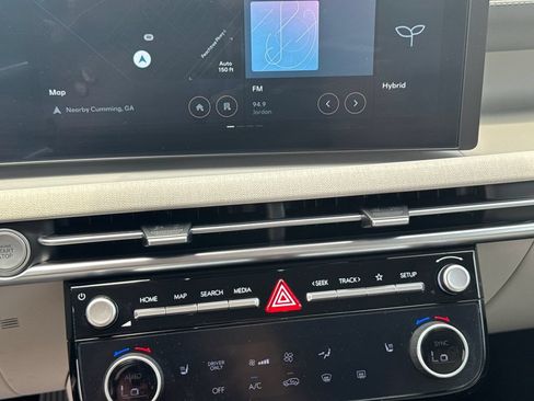 Certified 2025 Hyundai Tucson SEL AWD/4WD image 27