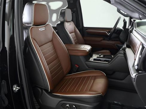 Used 2024 GMC Sierra 3500 Denali Ultimate image 37