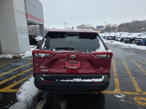 Used 2025 Toyota RAV4 LE image 4