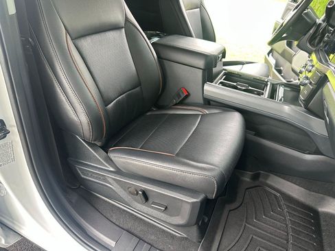 Used 2025 Ford F250 Lariat w/ Lariat Ultimate Package AWD/4WD image 30