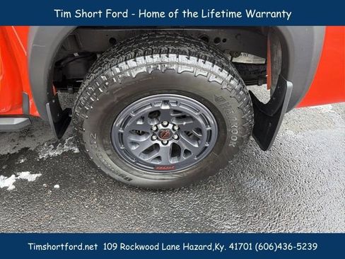 Used 2025 Nissan Frontier PRO-4X image 12
