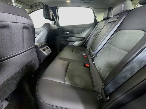 Used 2024 Nissan Ariya AWD image 28