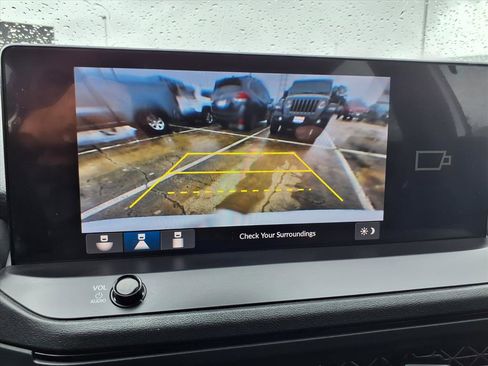 Used 2023 Honda Accord Sport image 7