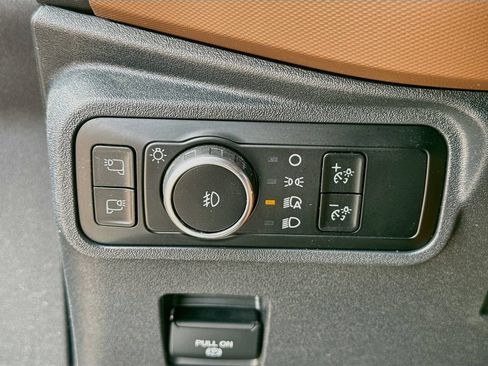 Used 2024 Ford Bronco Outer Banks AWD/4WD image 20