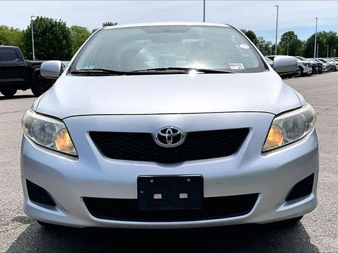 Used 2009 Toyota Corolla FWD image 2