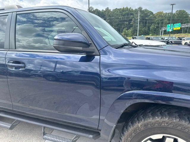 Used 2021 Toyota 4Runner TRD Off-Road AWD/4WD image 10