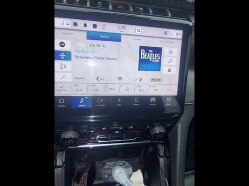 Used 2023 Jeep Grand Cherokee Overland image 8