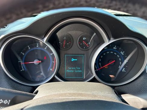 Used 2013 Chevrolet Cruze Eco FWD image 11