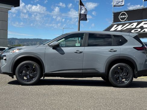New 2026 Nissan Rogue SV FWD image 9