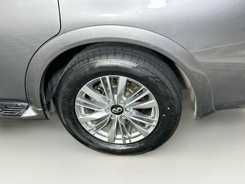 Used 2019 INFINITI QX80 Luxe w/ Proassist Package RWD image 11