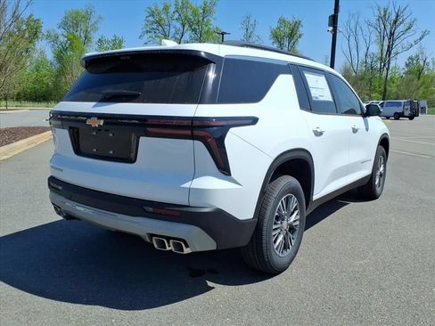 New 2026 Chevrolet Traverse LT w/ Driver Confidence Package FWD image 25