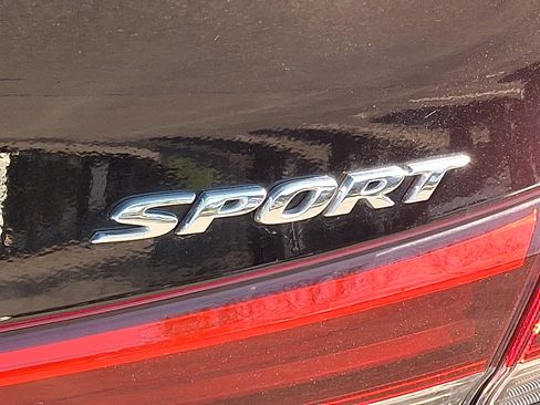 Used 2024 Honda Civic Sport image 32