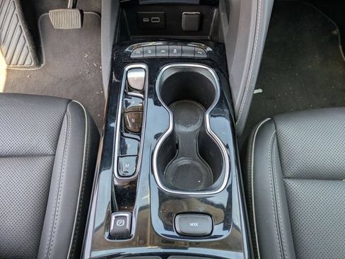 Used 2023 Buick Envision Essence AWD/4WD image 15
