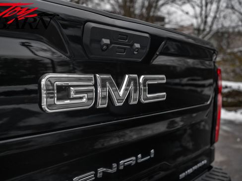 Used 2024 GMC Sierra 2500 Denali Ultimate image 13