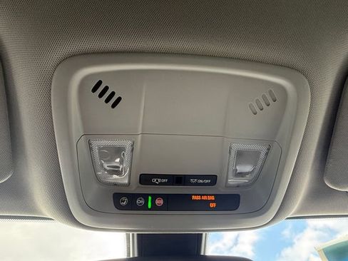 Used 2018 Chevrolet Malibu LT image 7