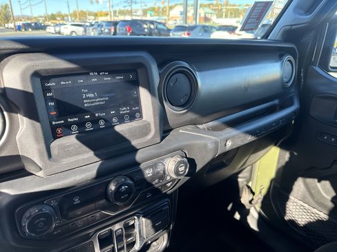Used 2021 Jeep Wrangler Unlimited Sport image 22