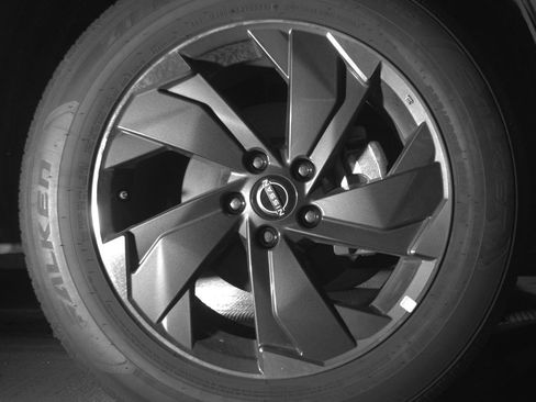 Used 2025 Nissan Rogue SV image 13