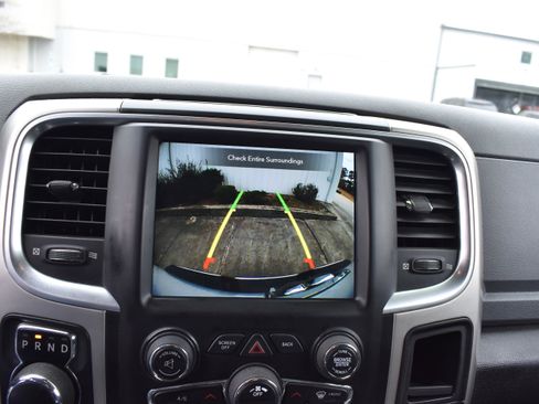 Used 2018 RAM 1500 Big Horn image 18