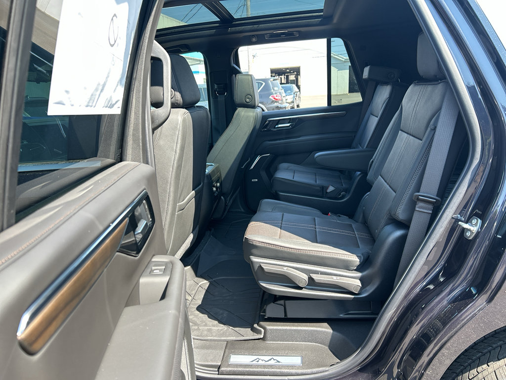 New 2026 Chevrolet Tahoe High Country AWD/4WD image 38