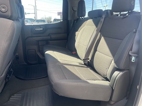 Used 2022 Chevrolet Silverado 1500 Custom image 33