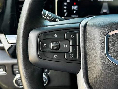 Used 2025 GMC Sierra 1500 SLT image 17