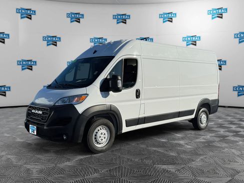 Used 2025 RAM ProMaster 2500 w/ Convenience Group image 2