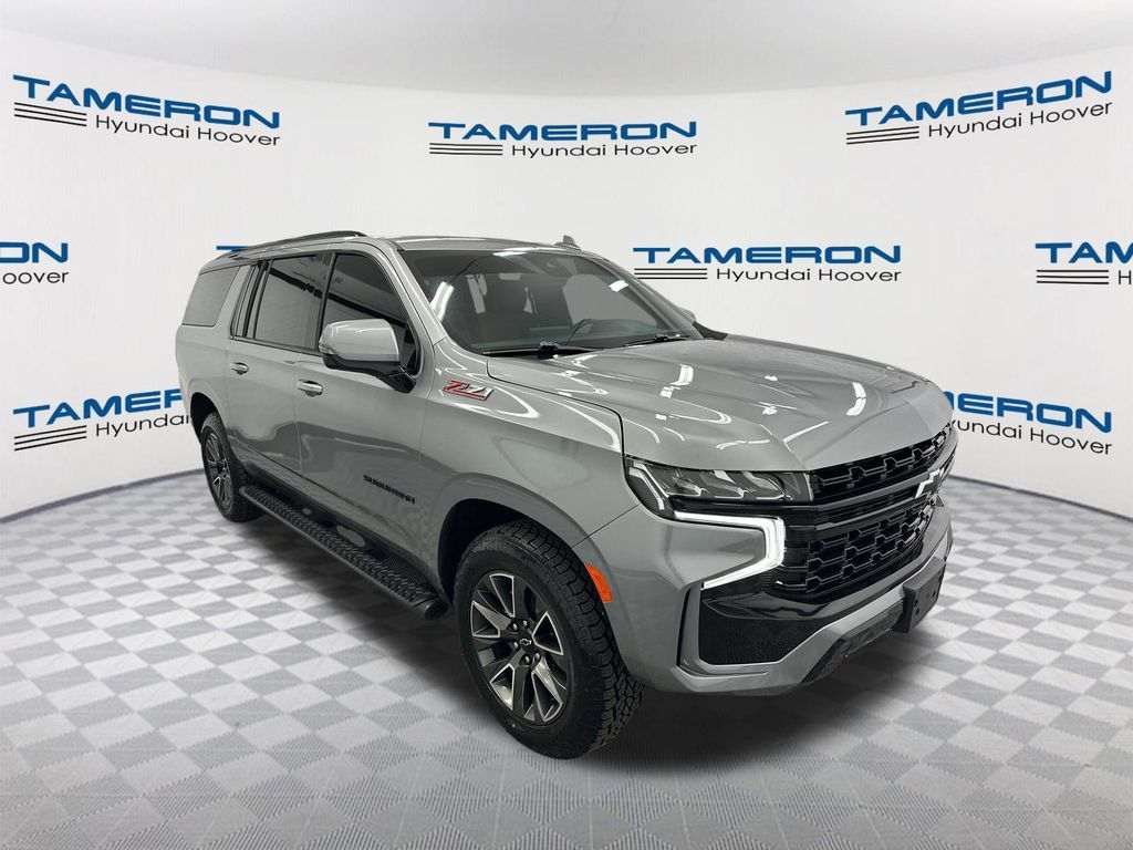 Used 2023 Chevrolet Suburban Z71 w/ Luxury Package AWD/4WD image 7