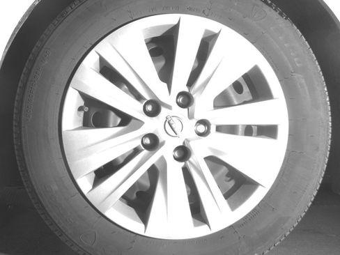 Used 2025 Nissan Sentra S FWD image 12