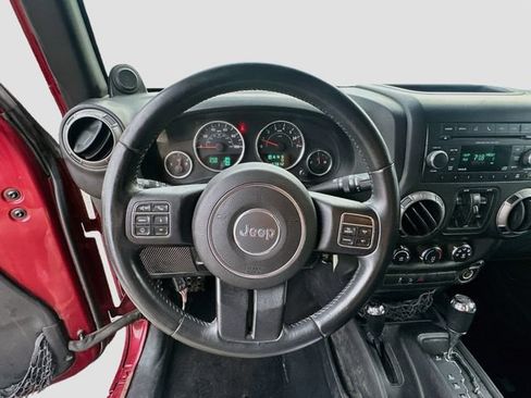 Used 2012 Jeep Wrangler Unlimited Sport AWD/4WD image 11