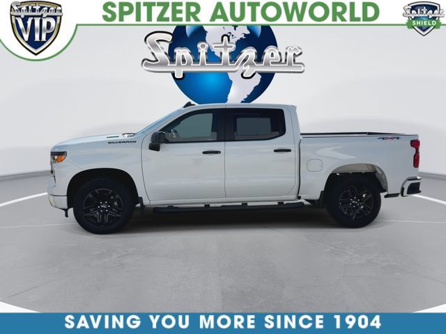 Used 2025 Chevrolet Silverado 1500 Custom w/ Turbomax Blackout Package AWD/4WD image 6