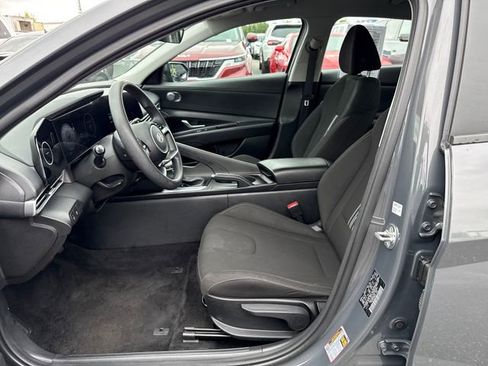 Used 2024 Hyundai Elantra SEL FWD image 15