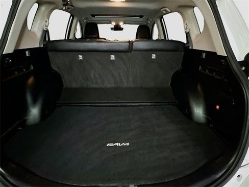 Used 2016 Toyota RAV4 Limited image 20