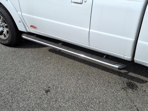 Used 2010 Ford Ranger XLT image 12