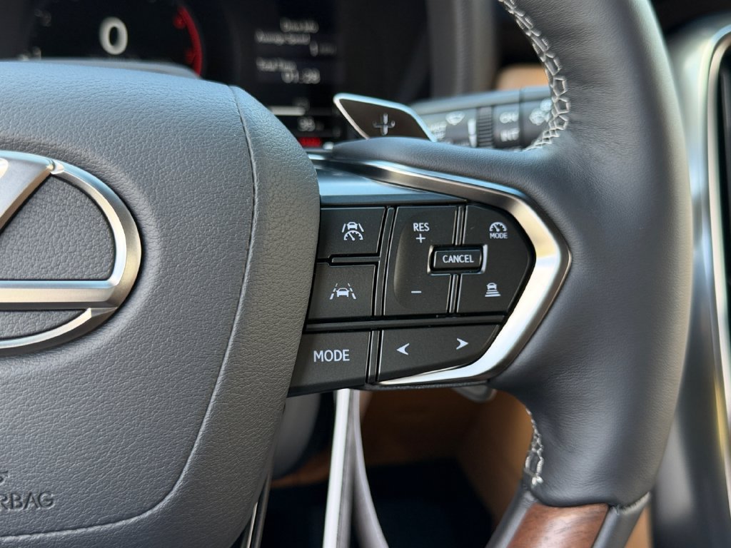 New 2026 Lexus LX 700h Luxury AWD/4WD image 18