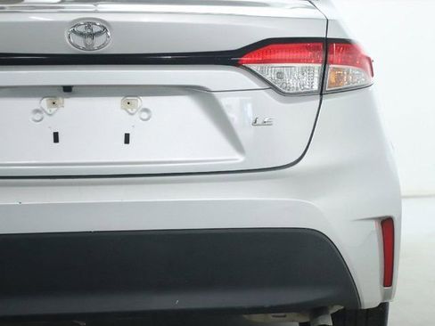 Used 2024 Toyota Corolla LE image 43