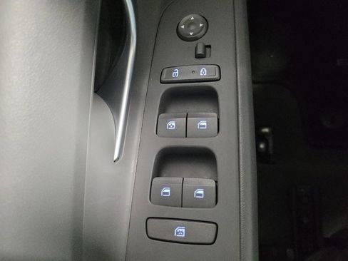 Used 2023 Hyundai Elantra Blue image 27