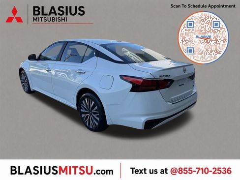 Used 2023 Nissan Altima 2.5 SV AWD/4WD image 18