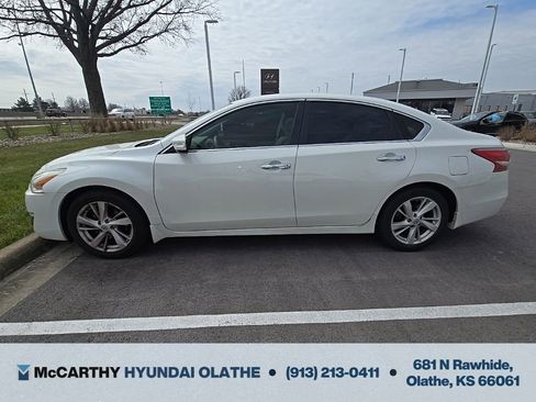 Used 2013 Nissan Altima 2.5 SV w/ 2.5SV Convenience Pkg FWD image 8