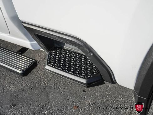 Used 2022 Chevrolet Silverado 3500 LTZ image 10